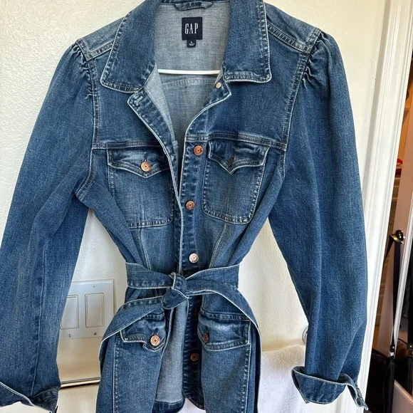 GAP Women's Blue Denim Jacket - Picture 4 of 4
